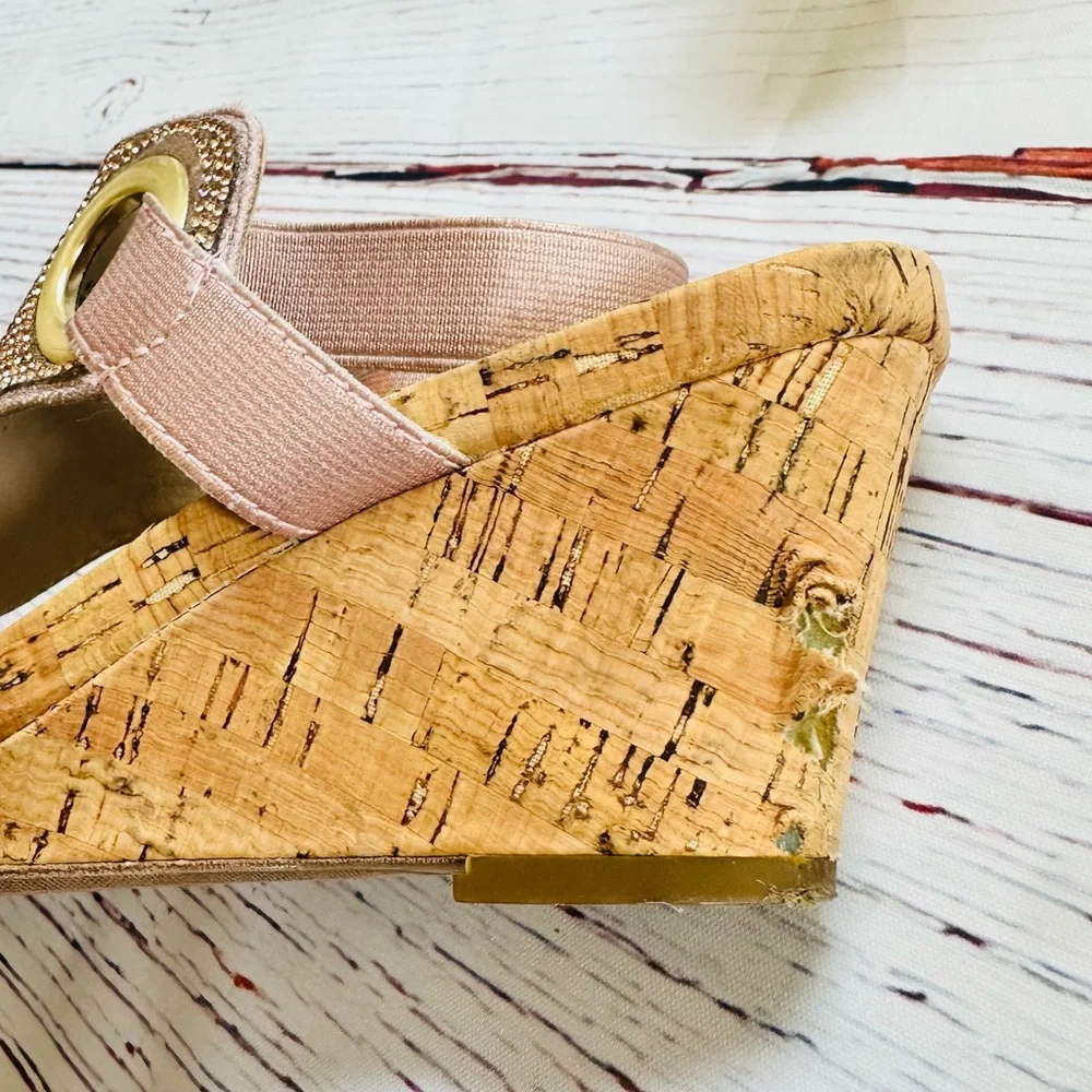 Womens Wedge Heel Sandals w/ pink sparkly detailing! Size 8.5